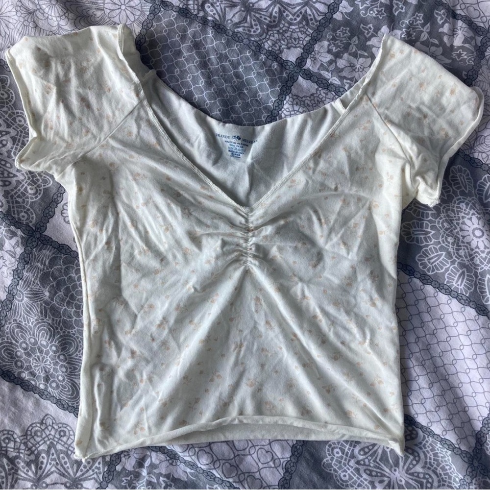 Brandy Melville Cream Ruched Short Sleeve Top
